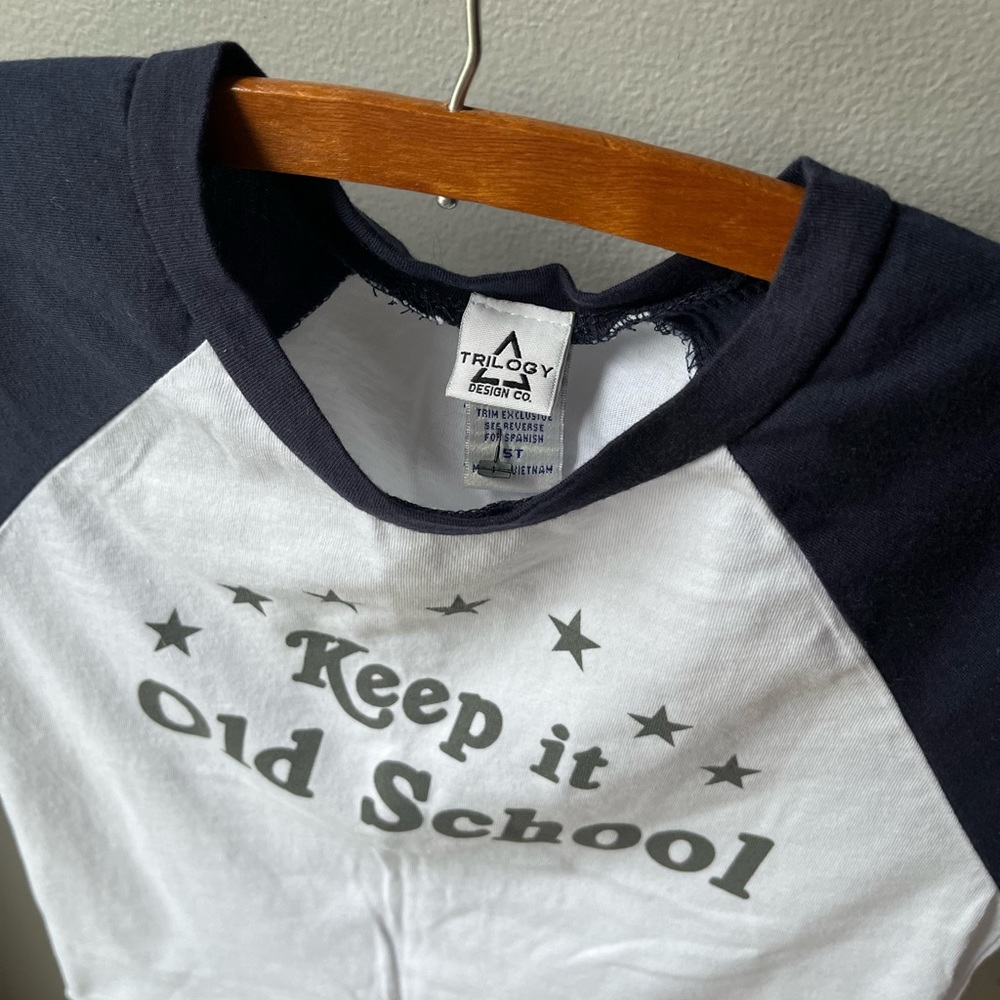 Trilogy raglan Tee - Picture 2 of 3